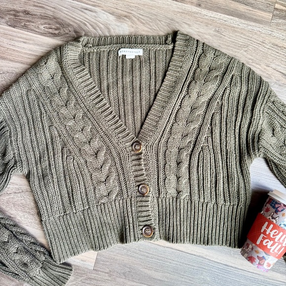 Aeropostale Olive Cropped Cable Knit Cardigan – Size S - Picture 2 of 12